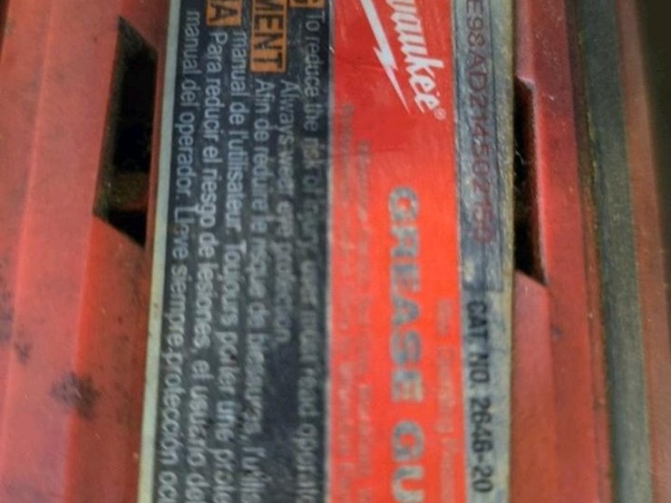 #115-•-milwaukee-grease-gun-image-5