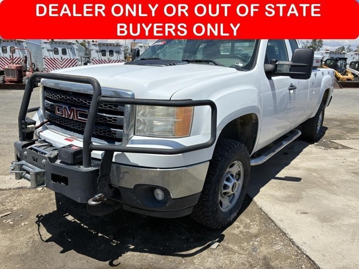 2012-gmc-sierra-2500hd-image-1