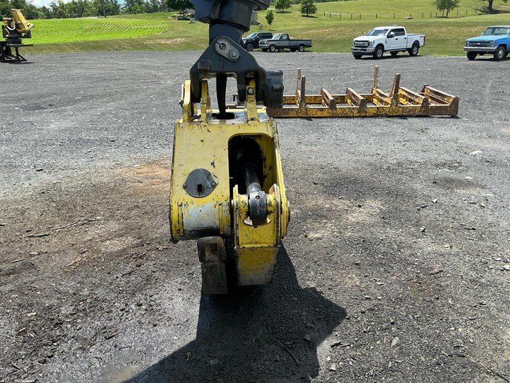 2019-deere-848l-image-52
