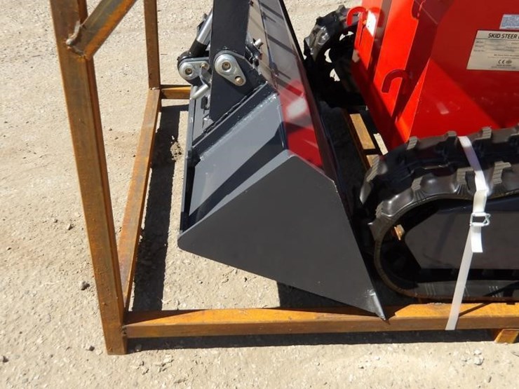 2026-zjz-380-skid-steer-track-loader-image-5