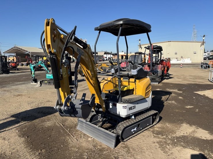2026-me20-hydraulic-excavator-image-1
