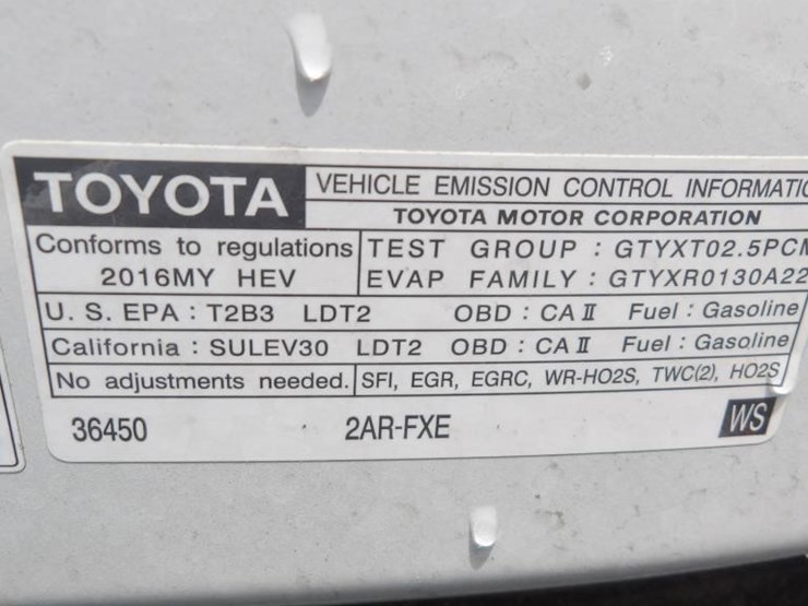2016-toyota-rav4-image-10