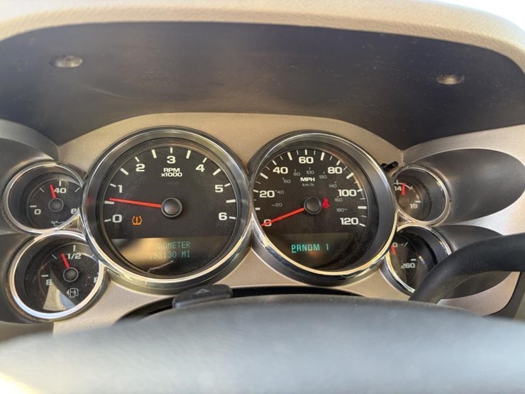 2012-gmc-sierra-2500hd-image-16