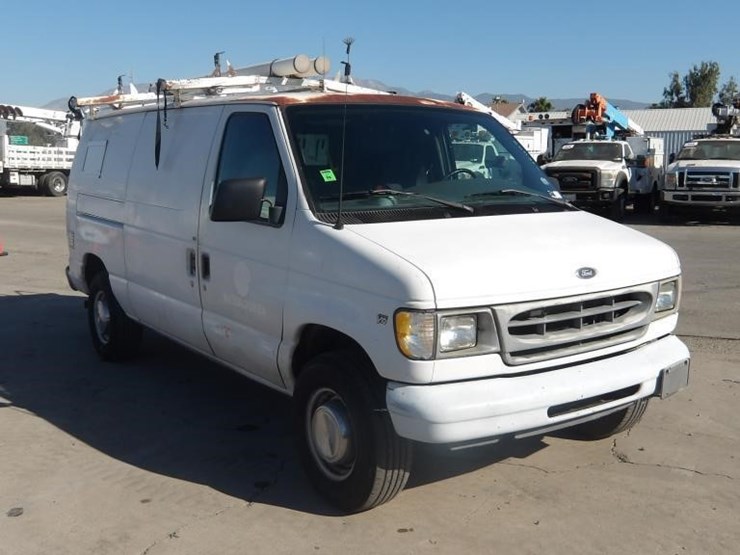 2001-ford-e350-sd-image-2