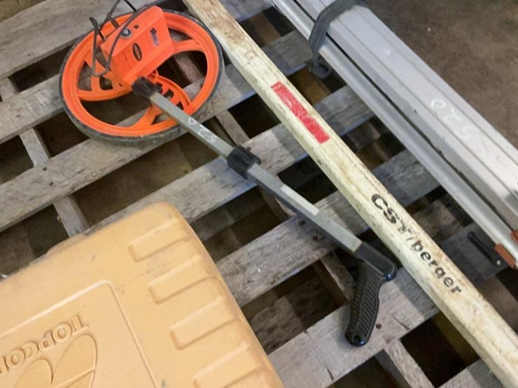 #520-•-2015-topcon-laser-level-image-12