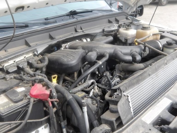 2011-ford-f550-image-8