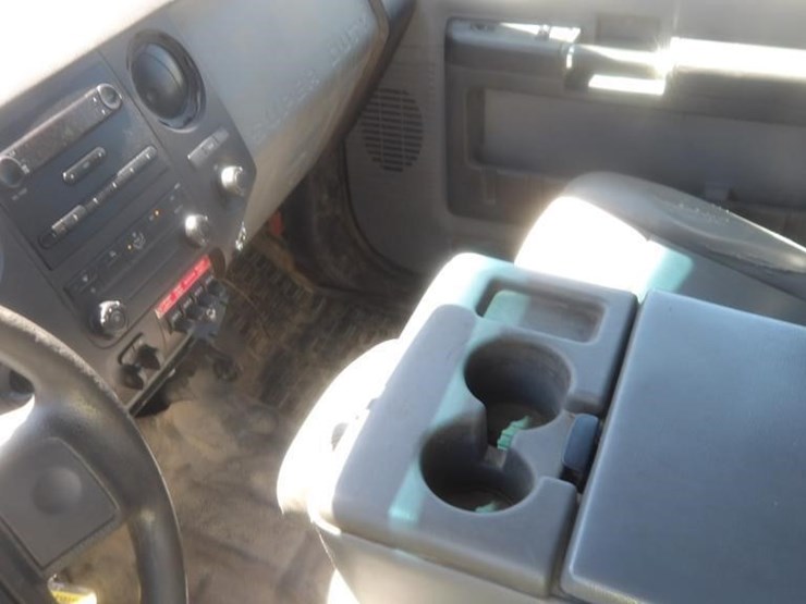2012-ford-f550-image-27