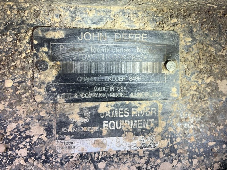 2012-deere-848h-image-8