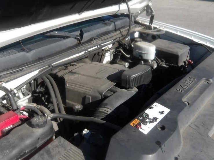 2011-chevrolet-silverado-2500-image-8