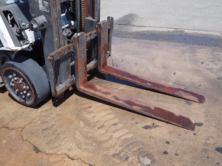 2015-nissan-mcp1f2a20lv-forklift-image-6