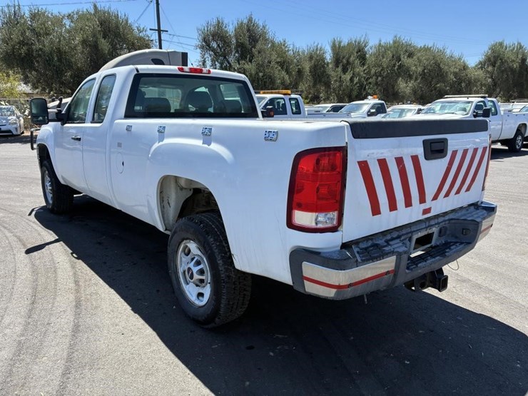 2012-gmc-sierra-2500hd-image-4