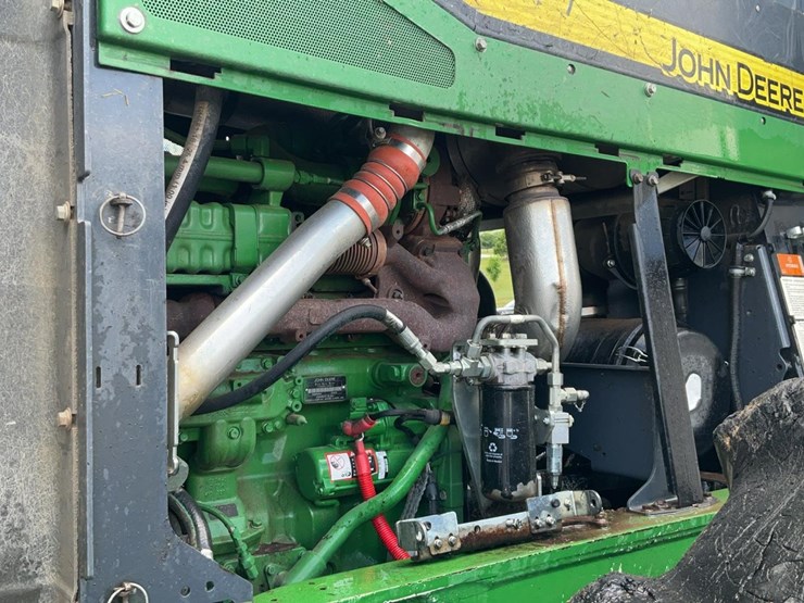 2019-deere-848l-image-10