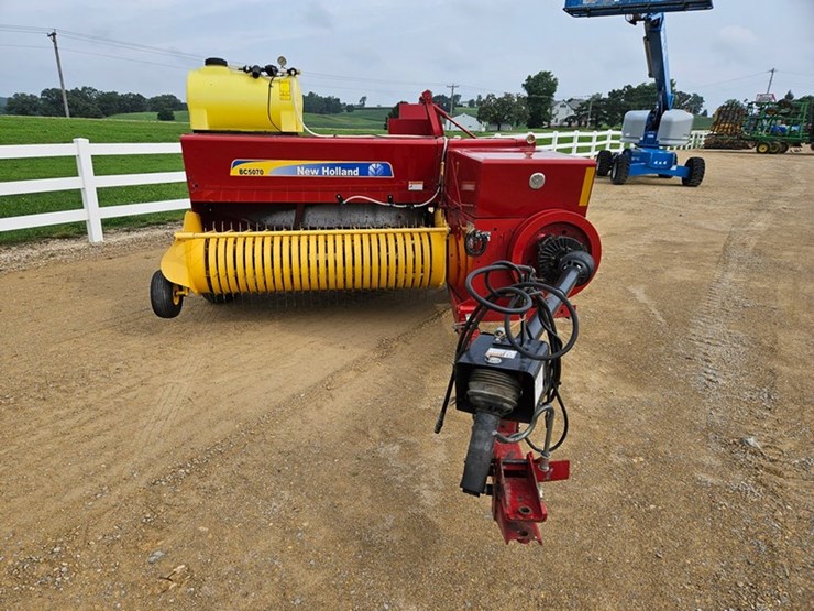 new-holland-bc5070-image-8