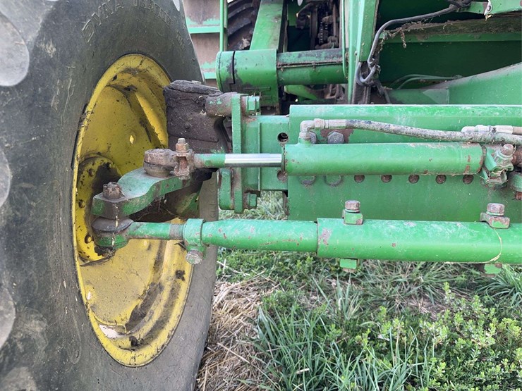 john-deere-7720-titan-ii-image-40