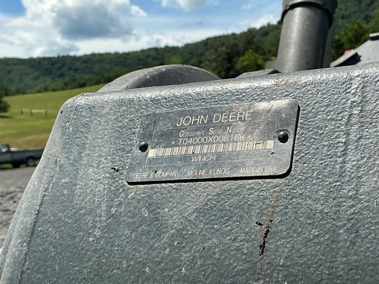 2019-deere-848l-image-47