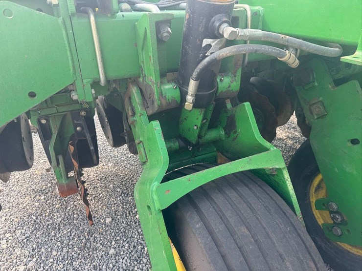 1999-john-deere-1780-image-43