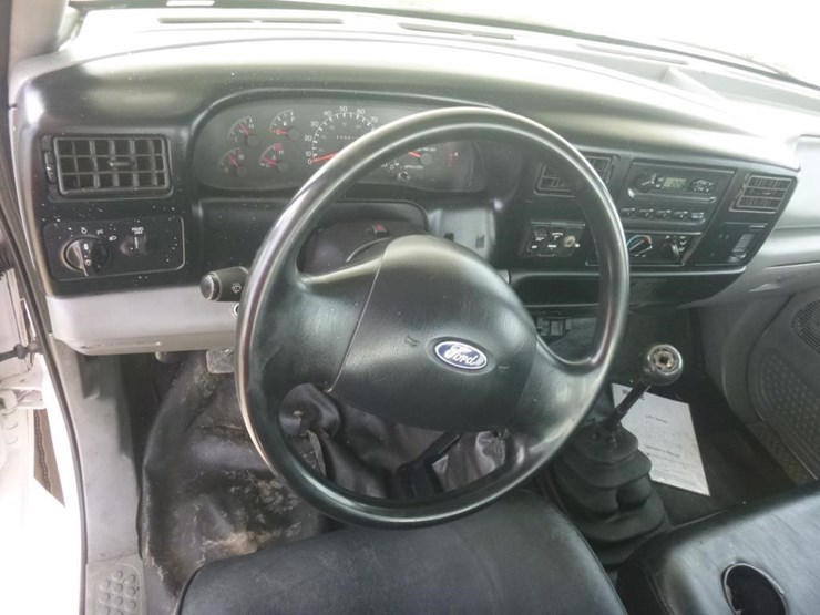 2003-ford-f750-image-24