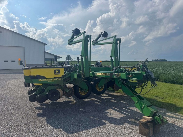 1999-john-deere-1780-image-5