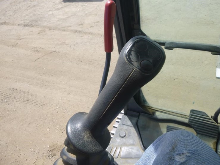 2016-kobelco-sk140sr-lc-5-image-14