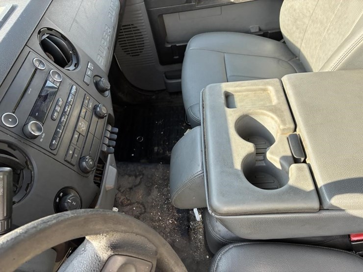 2016-ford-f350-image-18