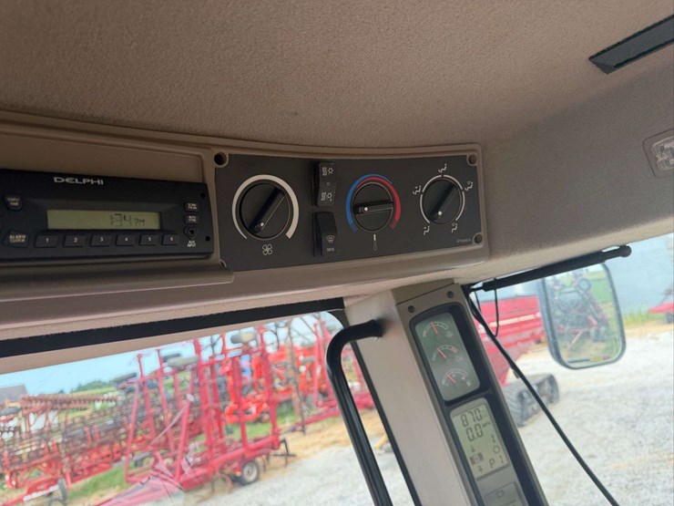 2008-case-ih-485-image-36