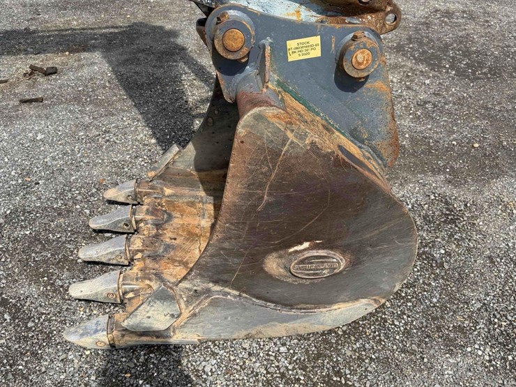 2015-deere-75g-image-3