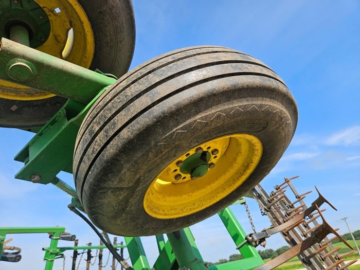 john-deere-726-image-60