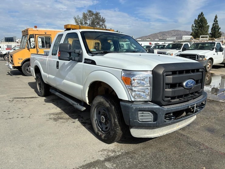 2011-ford-f250-image-2