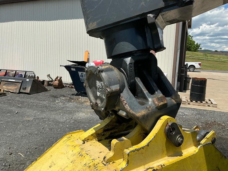 2019-deere-848l-image-74