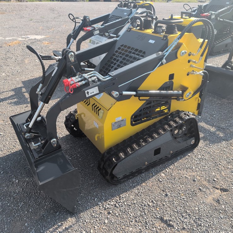 #41 • NEW ZJG ZJ-380 MINI SKID LOADER