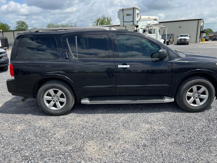 nissan-armada-image-5