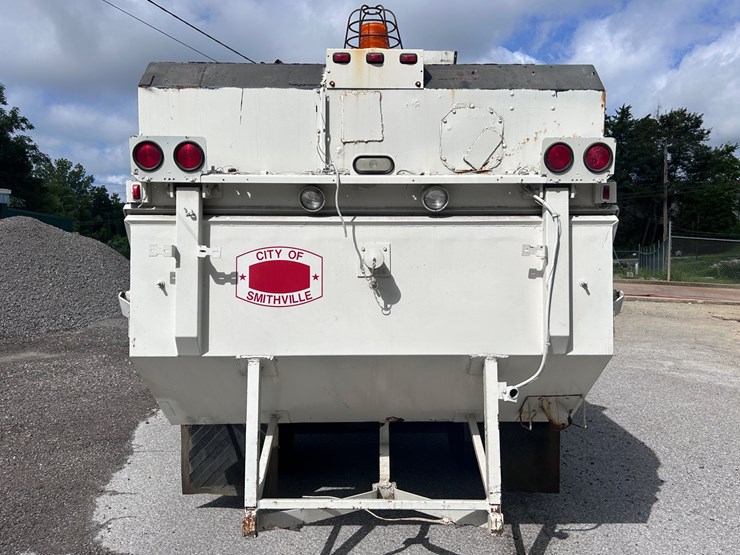 1995-ford-l7000-image-6