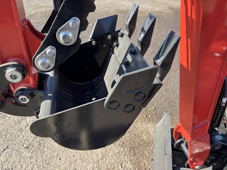 2026-tpm-18hh-hydraulic-excavator-image-8