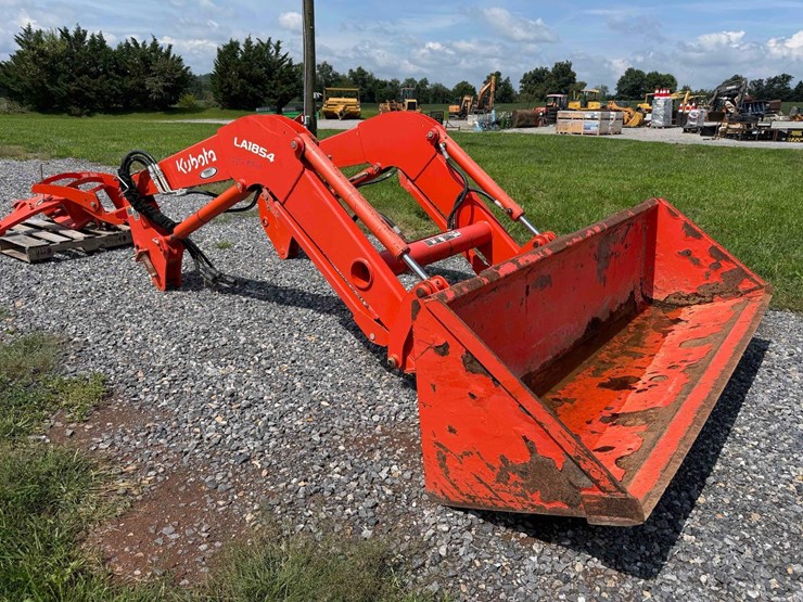 kubota-la1854-image-2