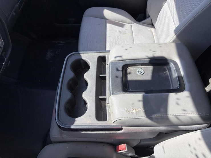 2016-chevrolet-silverado-1500-image-18