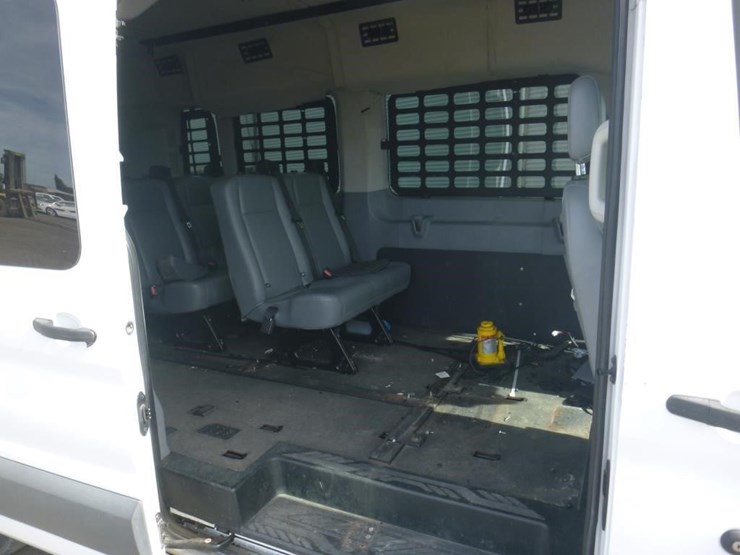 2017-ford-transit-image-7