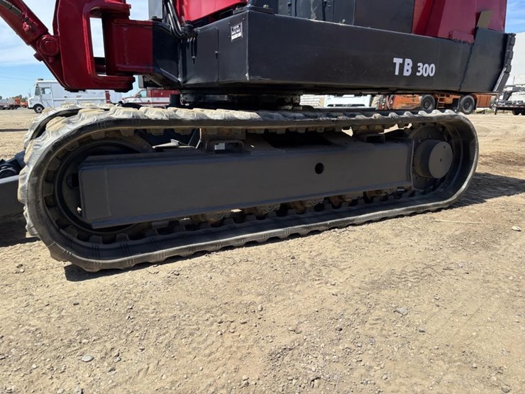 tcm-tb300-hydraulic-excavator-image-18
