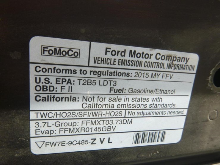 2015-ford-explorer-image-12