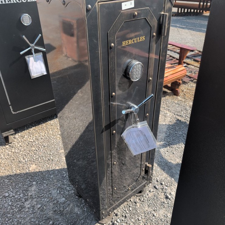 #58 • SMALL VINTAGE HERCULES SAFE