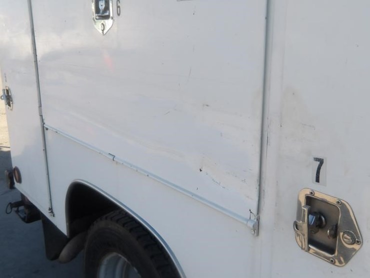 2003-ford-f550-image-8