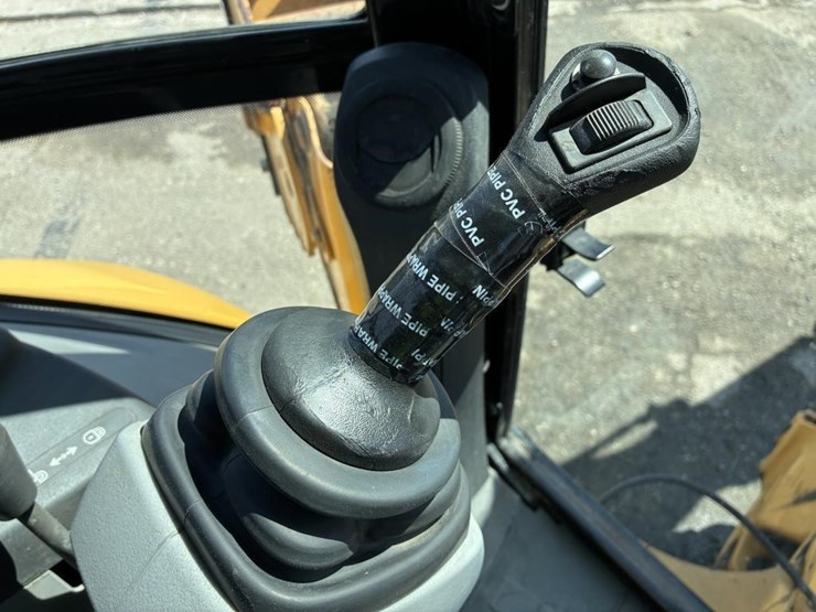 2008-caterpillar-430e-image-35