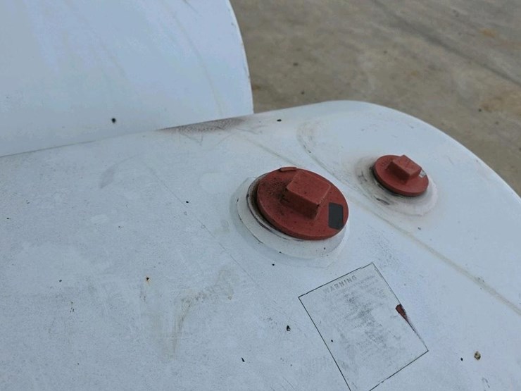 #491-•-300-gallon-fuel-tank-image-8