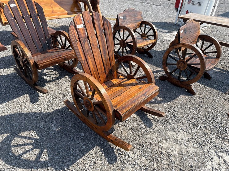 #81-•-wagon-wheel-rocking-chair-image-2