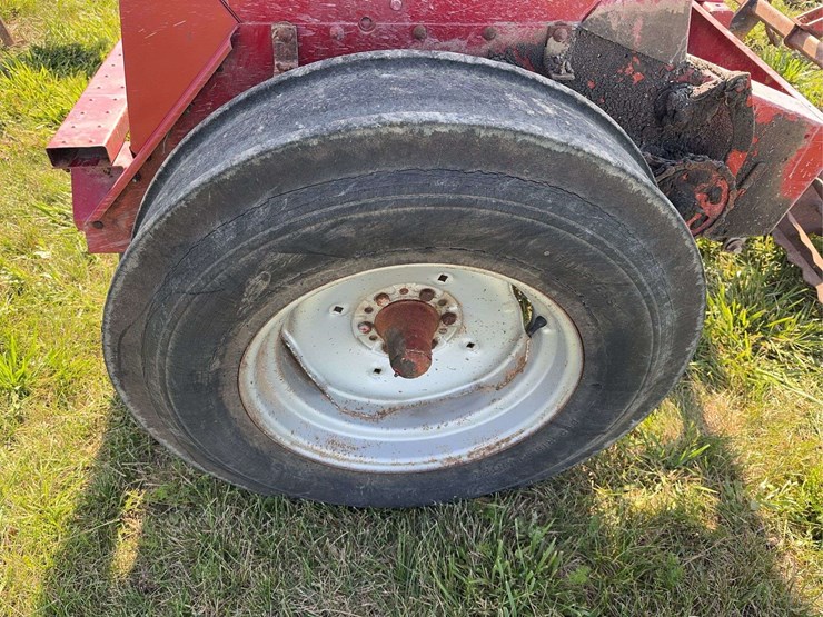 case-ih-5300-image-9
