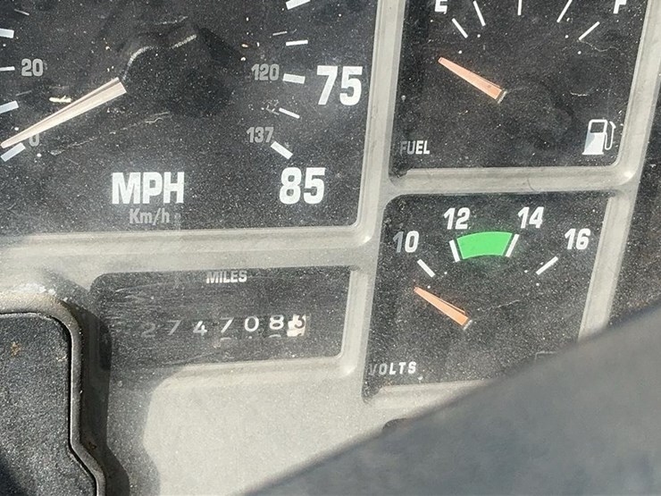 #360-•-1997-international-navistar-box-truck-image-32