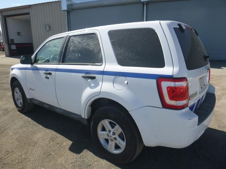 2011-ford-escape-image-4