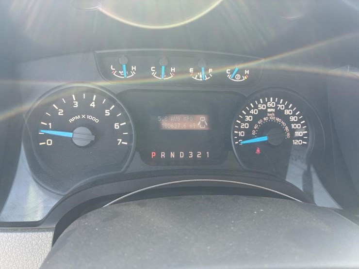 2014-ford-f150-image-13