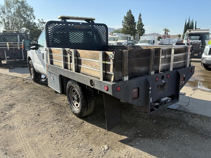 2016-ford-f350-image-5