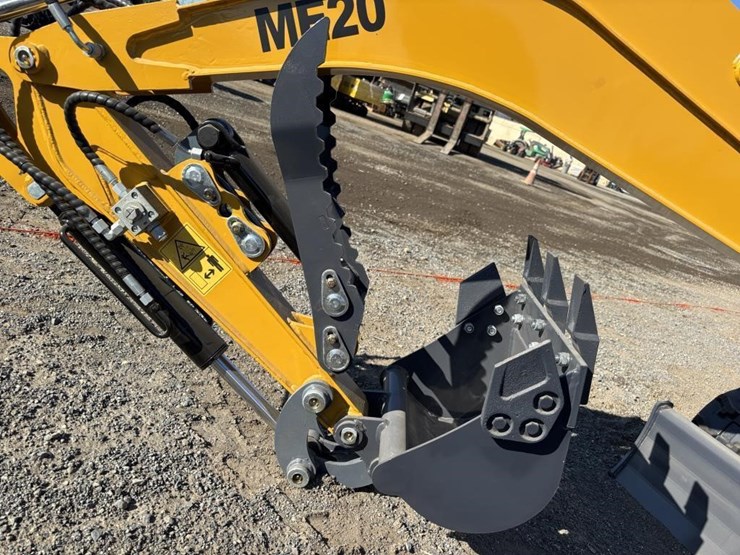 2026-me20-hydraulic-excavator-image-10