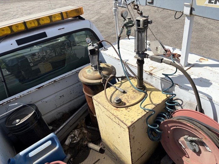 2001-ford-f350-image-21